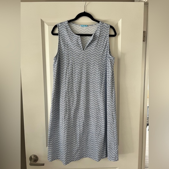 J. McLaughlin Shift Dress - Picture 1 of 4